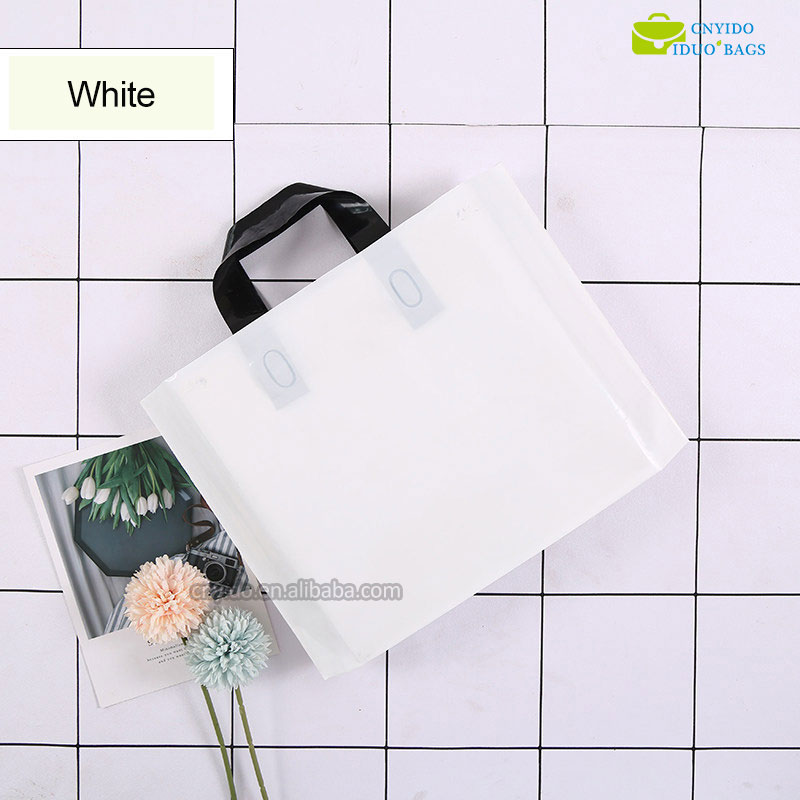 Advantages of PE Plastic Shopping Bags